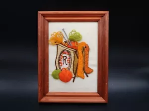 Crewel Embroidery Hanging Framed Knitting Bag Vintage 5x7 Cottage Core Nostalgic - Picture 1 of 4