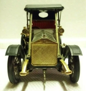 VINTAGE 1910 SILVER GHOST ROLLS ROYCE TRANSISTOR RADIO REQUIRES 9 VOLT BATTERY - Picture 1 of 4