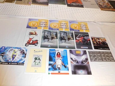 13 folletos de venta de ciclomotor scooter Francia Francia vintage circa 2000 Vespa Piaggio Foto 1 de 4