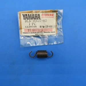 GENUINE OEM YAMAHA 3L5-16627-02 CLUTCH WEIGHT SPRING PW50 QT50 - Picture 1 of 3