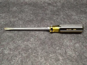 Stanley 66-011 1/4" Tip x 6" Shaft 100 Plus Standard Slotted Screwdriver (BN142) - Picture 1 of 2