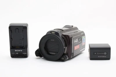 SONY HANDYCAM HDR-PJ630V Brown Excellent condition - Image 1 of 4