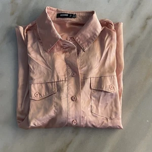 Misguided Satin rosa Langarm Knopfleiste Größe 6 - Bild 1 von 6