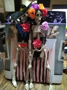 17 Inch Mr And Mrs Halloween Skeleton T8 - Picture 1 of 2