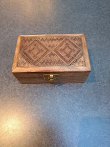 Hochwertige Schmuckschatulle Organizer aus Holz mit Samtinnenseite - Bild 1 von 3