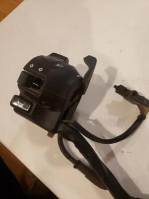 Interruptor izquierdo Suzuki GSXR 750 2004 con bocina OEM.   (D) Foto 1 de 4