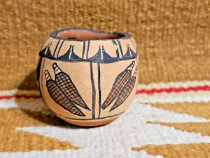 SWEET 2" NATIVE AMERICAN SDP SANTO DOMINGO PUEBLO MINI CORN POT HELENA LUCERO - Picture 1 of 6