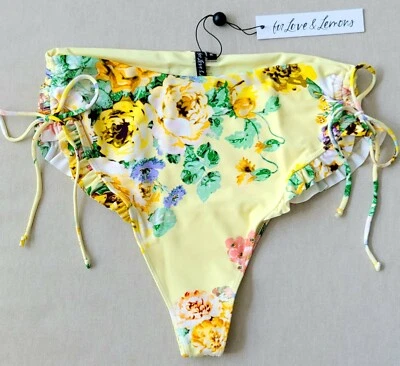 Nuevo con etiquetas For Love & Lemons Spring Garden cintura alta con volantes parte inferior de natación, talla M Foto 1 de 4