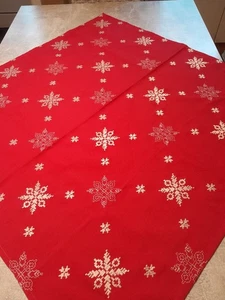 Hossner Heimtex*Tischdecke *rot*Sternmotive* * 80 cm x 80 cm* neuwertig * - Bild 1 von 4