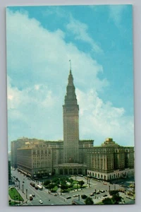 Cleveland Ohio OH Terminal Tower Postcard 1950s - Picture 1 of 2