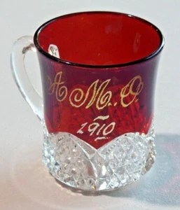 Antiguo vidrio rojo rubí flash A.M.O. Taza de recuerdo Fair 1910 - Imagen 1 de 7
