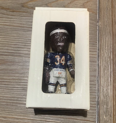NIB 3.5" WALTER PAYTON CHICAGO BEARS SWEETNESS BOBBLEHEAD DREAMS LIMITED EDDITIO Cover