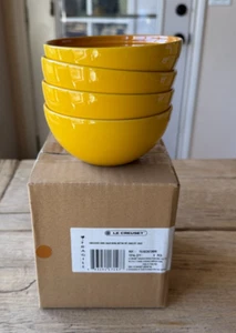 Le Creuset Stoneware Set of 4 11 oz Vancouver Snack Bowls Nectar Yellow NEW - Picture 1 of 8