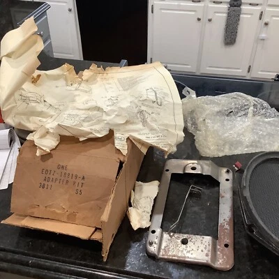 Kit adaptador de altavoz Ford Truck Bronco 1980 E0TZ-18819-A Foto 1 de 4