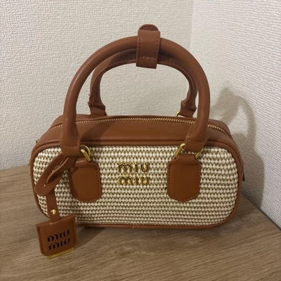 Miu Miu Bolso de Hombro Cuero Marrón Bolso Bandolera Bolso de Mano Sin Usar Buen Estado Foto 1 de 4