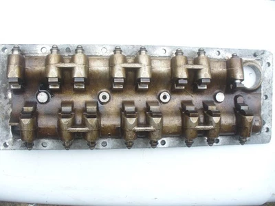 daimler v8 250 tappet chest,daimler sp250,daimler dart WORLDWIDE SHIPPING - Image 1 of 4