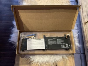 Laptop Battle 15,4V 76Wh - Bild 1 von 4