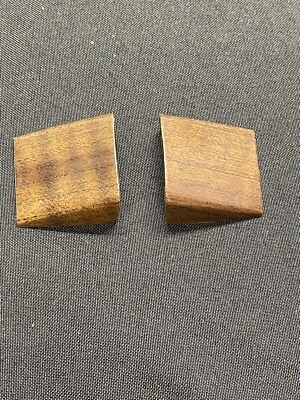 1986-1989 Cadillac Fleet madeira Brougham assento traseiro puxar alça parafusos capas 2 peças - Imagem 1 de 4