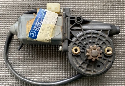 Motor de ventana eléctrica delantera izquierda Mercedes-Benz - 001-820-97-42 - para MBZ 190E y más Foto 1 de 4