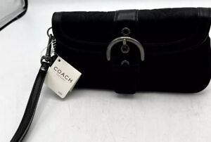 Coach Quilted Canvas Lined Removable Strap Flip Magnetic Snap Wristlet Black NEW