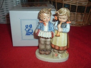 HUMMEL  Birthday Serenade, 218/0, TMK-6, NEW, Mint, w/Original Box - Picture 1 of 2