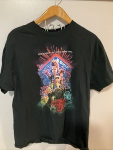 Maglietta NETFLIX Stranger Things One Summer Can Change Everything - Taglia XL - Foto 1 di 8