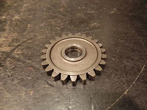 1986 HONDA CR80R KICKSTART KICK START SHAFT SECONDARY GEAR - Picture 1 of 4