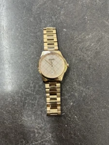 GUCCI G TIMELESS UNISEX WATCH NEEDS BATTERY - Picture 1 of 6