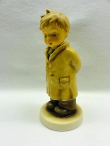 "Hummel Goebel - Too Shy To Sing #845 - 4"" - Boy - MI Hummel Club 2003/04 - TMK8" - Imagen 1 de 9