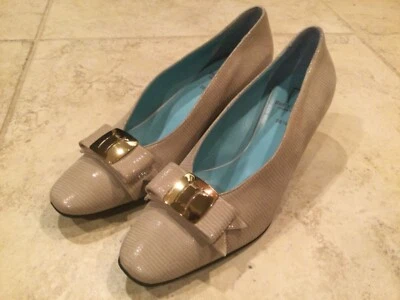 Zapatos de salón Thierry Rabotin Light Taupe Sahara gamuza talla EU 38 1/2 NUEVO SIN CAJA $395 Foto 1 de 4