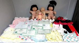 1982 Cabbage Patch Kids Lot / Dolls, Documents, Clothing etc PLEASE READ - Picture 1 of 24