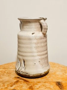 Japanese Hagi vase | Pottery by Koto Kenshin (厚東建信) | Ikebana flower vase - Picture 1 of 18