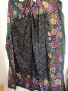 ETRO - SAMPLE SCARF/SHAWL- FRINGE HEM - FINE WOOL 52x52 - TEAL GREEN TAN FLORAL - Picture 1 of 10