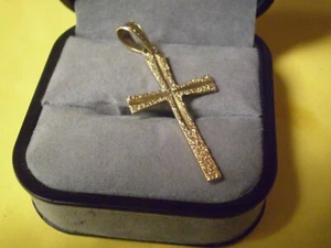 Colgante Cruz Oro Amarillo 18K Damas Hombre 2,4 Gramos - Imagen 1 de 2