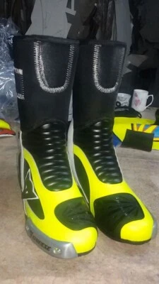 2025 Motorcycle Mens Leather Shoes Racing Motorbike Cowhide Leather Riding Boots - Image 1 of 3