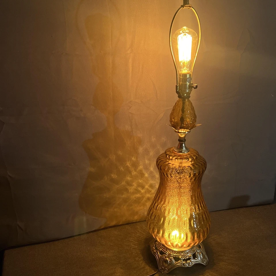 Lámpara de mesa vintage EF & EF Industries vidrio ámbar MCM 2 vías n.º 539X bombilla Edison Foto 1 de 4