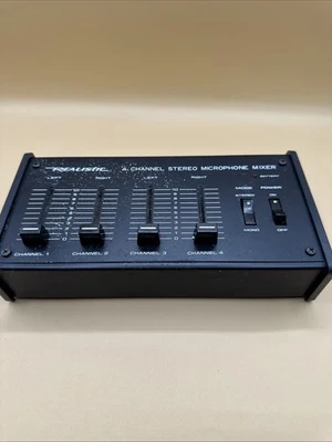 Mezclador de micrófono estéreo de 4 canales realista 32-1105 9 V alimentado por batería Foto 1 de 4
