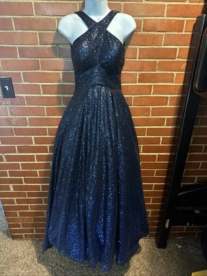Платье бальное Jovani темно-синее с блестками без спинки с шлейфом и карманами красивое б/у в отличном состоянии - Изображение 1 из 4