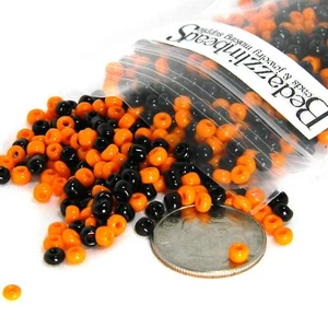 50 gramos de 1.000 cuentas de semillas de vidrio redondas pequeñas naranja y negro 8/0 Halloween 3 mm - Imagen 1 de 3