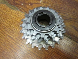 VINTAGE SUNTOUR WINNER 5 GESCHWINDIGKEITEN ENGLISCHES GEWINDE FREILAUF 13-22T - Bild 1 von 5