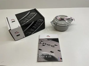 STAUB LA COCOTTE 10 cm round Cast iron Mini white truffel new boxed RRP £69.99 - Picture 1 of 7