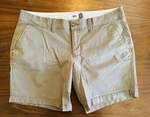 Old Navy Olive Green Khaki Walking Shorts Chino Women’s Size 10 Flat Front - Picture 1 of 6