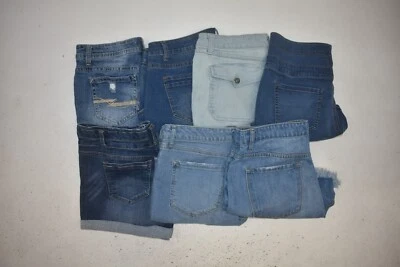 Wholesale Bulk Lot of 7 Juniors Size 11 Spring Summer Casual Denim Shorts - Image 1 of 4
