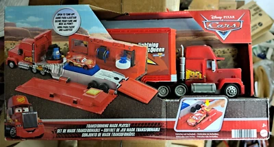 CARS - TRANSFORMING MACK PLAYSET - Mattel Disney Pixar - Immagine 1 di 2