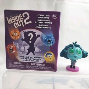 Disney Pixar Inside Out 2 Minifigure da Collezione: ENVY - Foto 1 di 16
