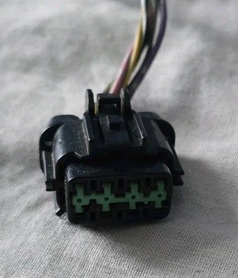 8-Pin pigtail Connector Nissan Infiniti  - Image 1 of 3