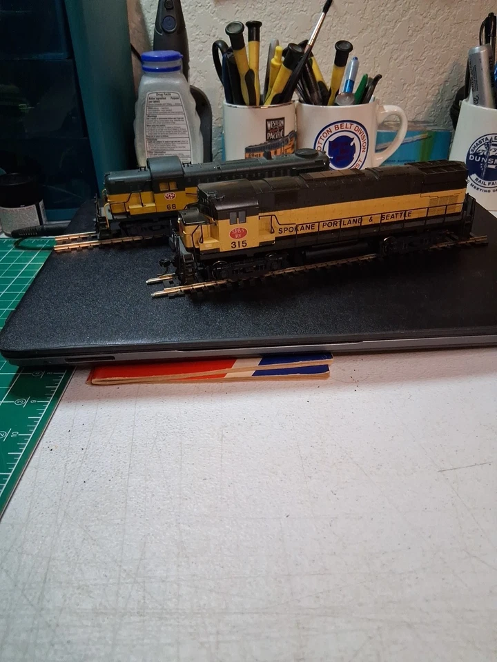 Escala HO Atlas RS3 Spokane Portland e Seattle com DCC. - Imagem 1 de 4