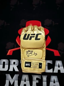 Anthony Fluffy Hernandez Autographed UFC MMA Gold Glove Full Auto PSA DNA COA - Picture 1 of 2