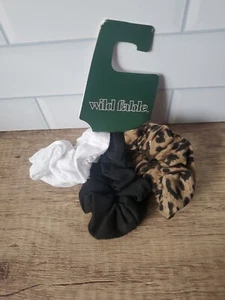 Wild Fable Women’s 3-pc Fabric Scrunchies Animal Print / Black / White - Picture 1 of 6
