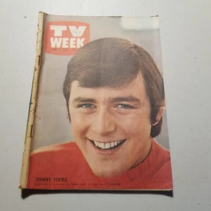TV Week Brisbane June 3 1967 Johnny Young Elvis & Priscilla & colour wed photo - Bild 1 von 1